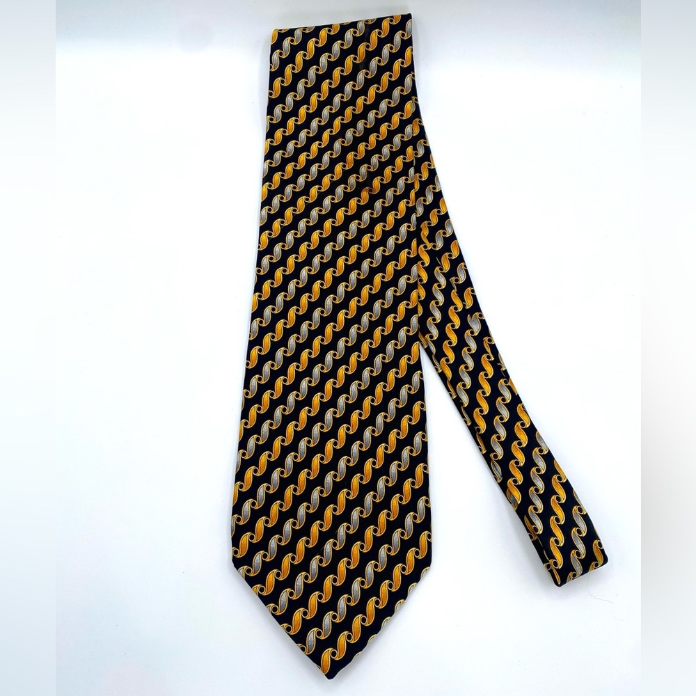 Kolte Gold Black Silver Pattern 100% Silk Men’s Neck Tie Made In Italy 33329 EUC